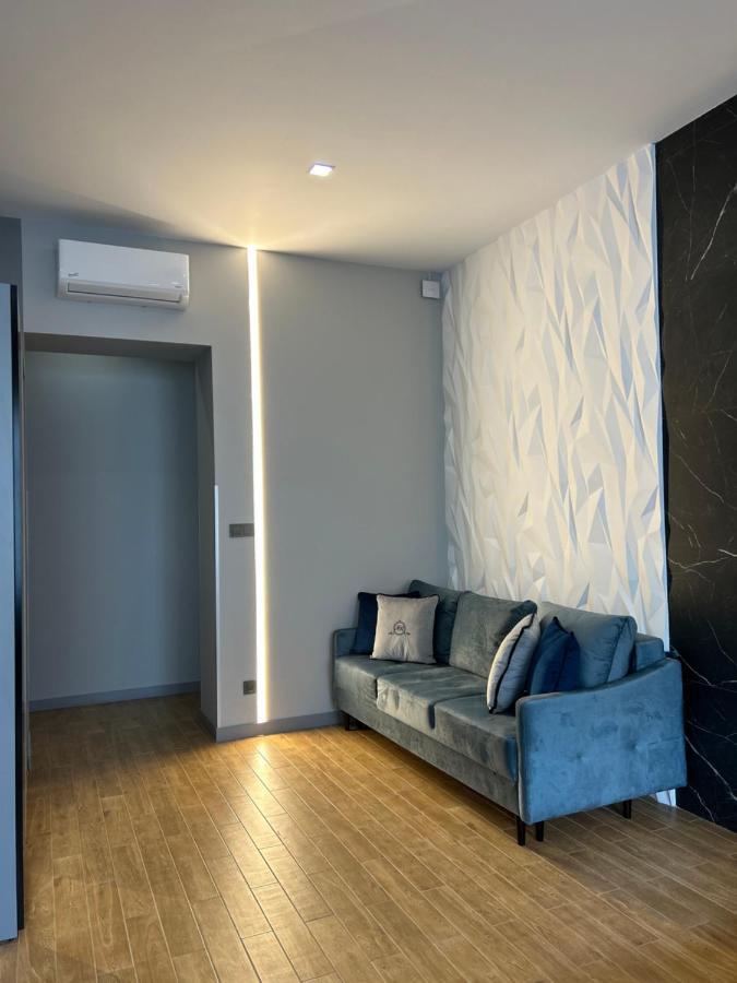 Central Family Boutique Apartments 2 Львов Экстерьер фото