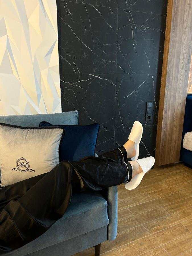 Central Family Boutique Apartments 2 Львов Экстерьер фото