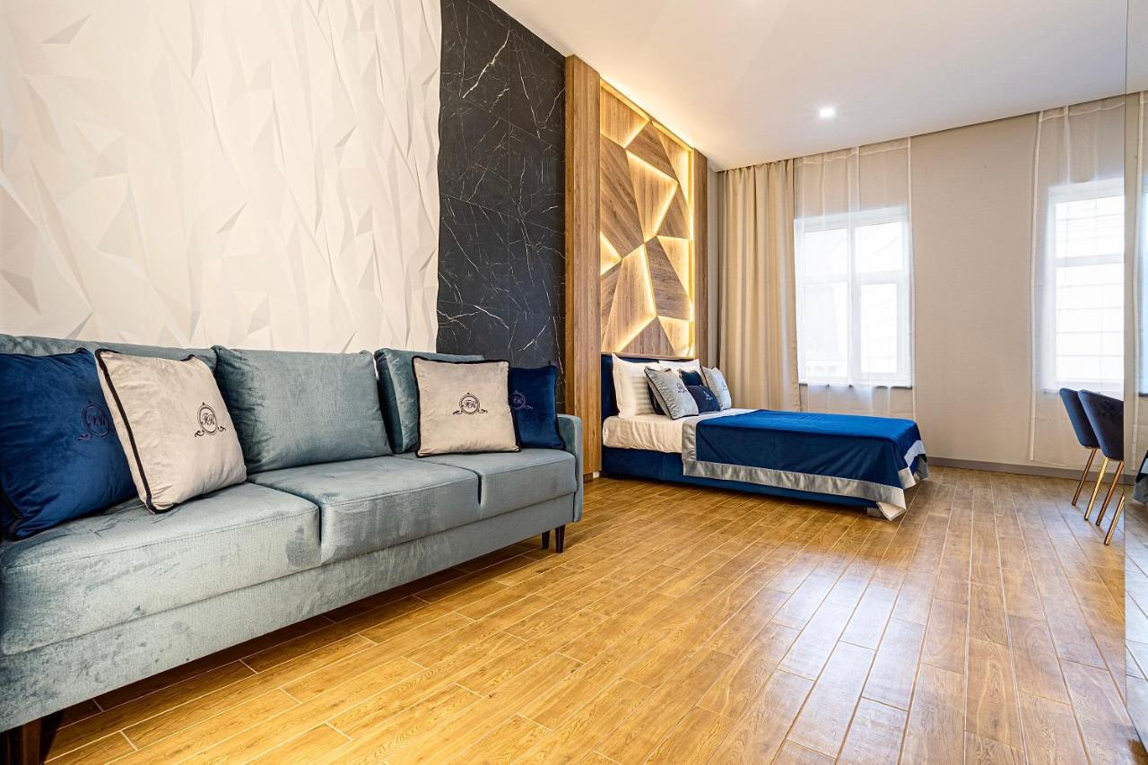 Central Family Boutique Apartments 2 Львов Экстерьер фото